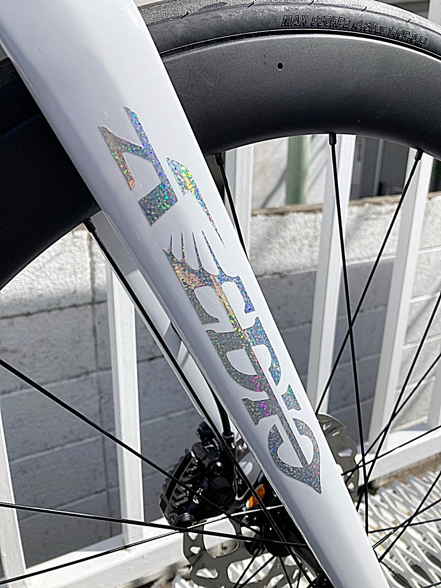 AVEDIO��CHARIS R DISC BLACK/WHITE���ե륫���ܥ�ե졼�ॻ�åȡ������ɥХ���