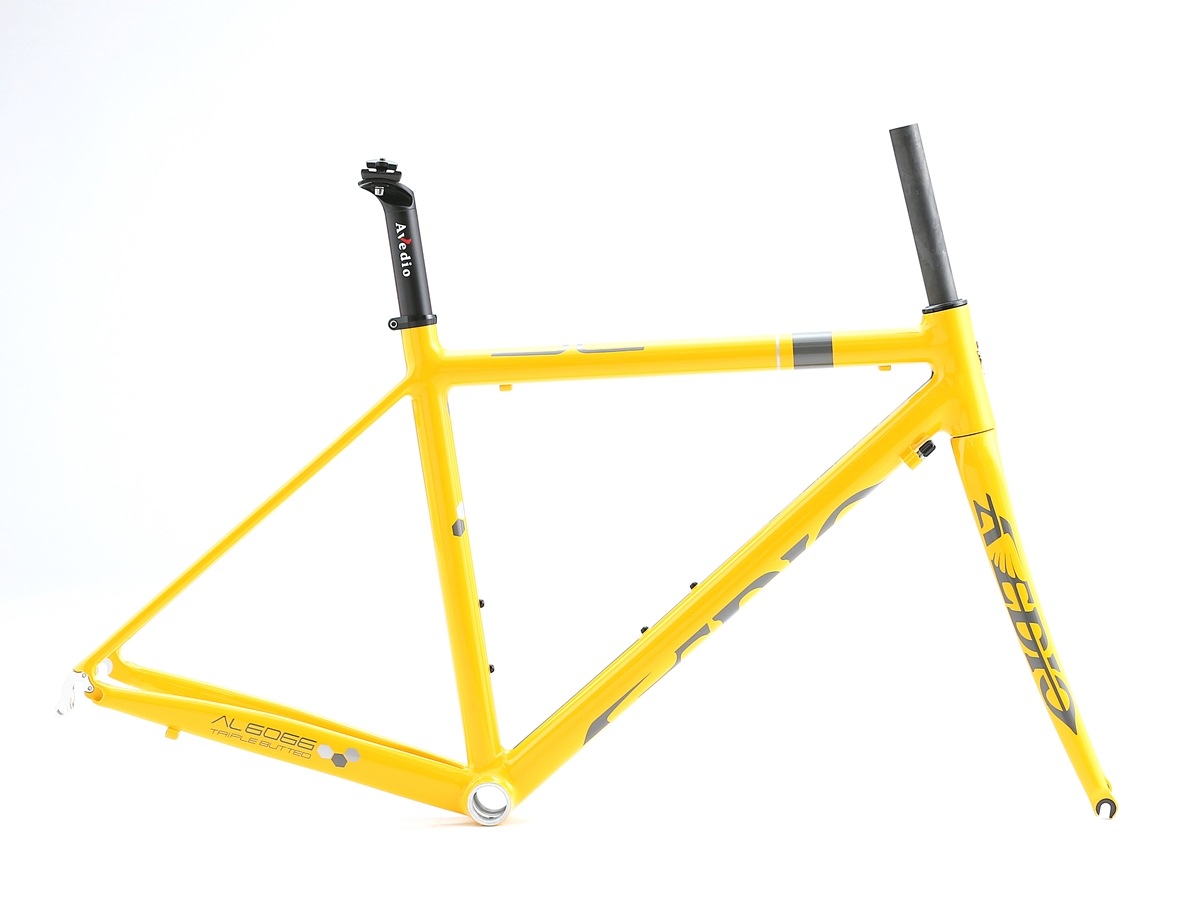 AVEDIO��BACCHUS SL YELLOW������ߥե졼�ࡡ�����ܥ�ե��������å�