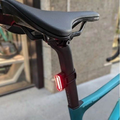 �ӥ��� �ơ���饤�� USB���� �ɿ� �ꥢ�饤�� 20�롼��� ����18g 260���ǧ LED ��ž�� �����ɥХ��� �������Х��� BIANCHI REAR LIGHT �ޥ���ƥ�Х��� ���¼� �ߥ˥٥�