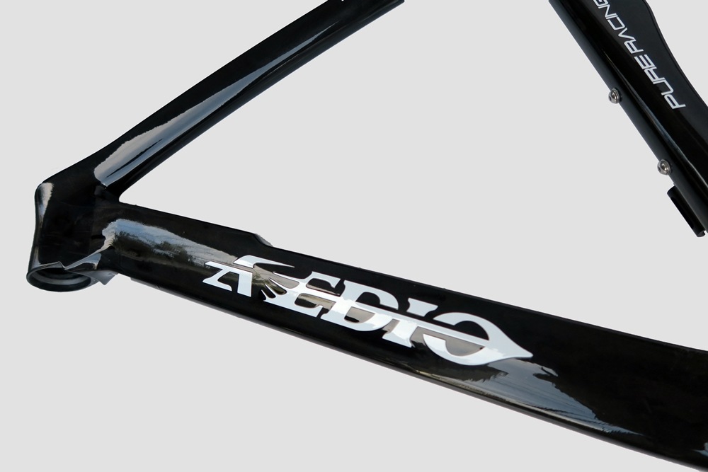 AVEDIO��CHARIS R DISC ���顼���������ѡ��ե륫���ܥ� �ե졼�ॻ�å� Di2�侩�ե졼��