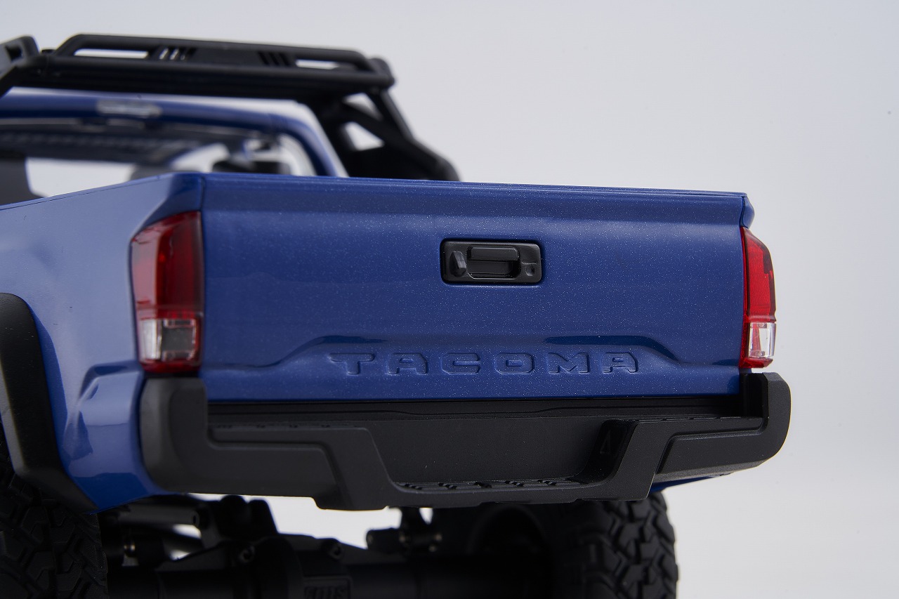 �ڼ���о��ʡ�FMSHOBBY ����FCX24M��1:24 TOYOTA TACOMA Grey�ڥ֥롼�ۥȥ西�������ޡ��饸�������֡�FMS12451RTRBU