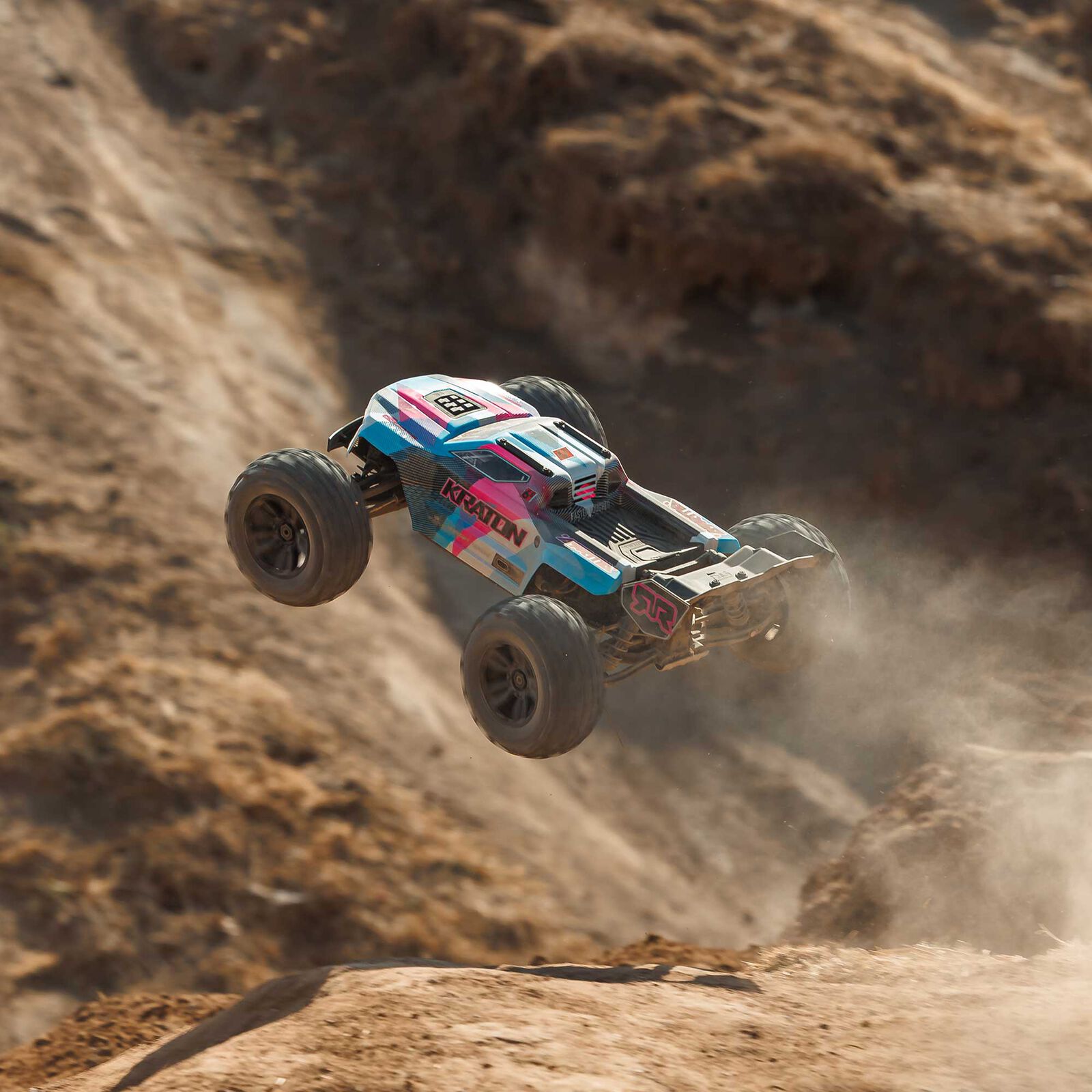 24/11/27��ARRMA���ʡ��ڼ���о��ʡۡڥץ��ܵ�Ŭǧ��Ѥߡ� 1/8 KRATON 6S V6 4X4 BLX Brushless Speed Monster Truck RTR, Blue/Pink�����֡�ARA8608V6T2��