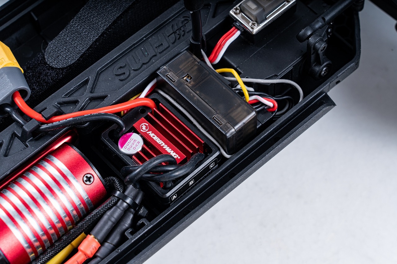 �ں߸�¨Ǽ��FMSHOBBY 1/18 FSC18 FORD BRONCO EB RTR BRUSHLESS 2024���֥��󥳡ʥե����ɡ�2024�����֡�FMS11871RS24-BL�ڥ֥饷�쥹�⡼�������ۡ͡�RS/���Ŵ�ȥХåƥ꡼�դ��ޤ����