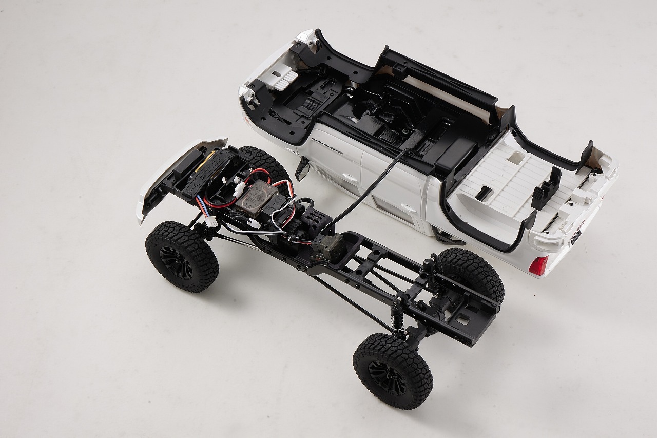 ����о��ʡ� FMS FCX18S 1:18 GMC Sierra S RTR Brushless�����֡�FMS11853RTRWH-BL