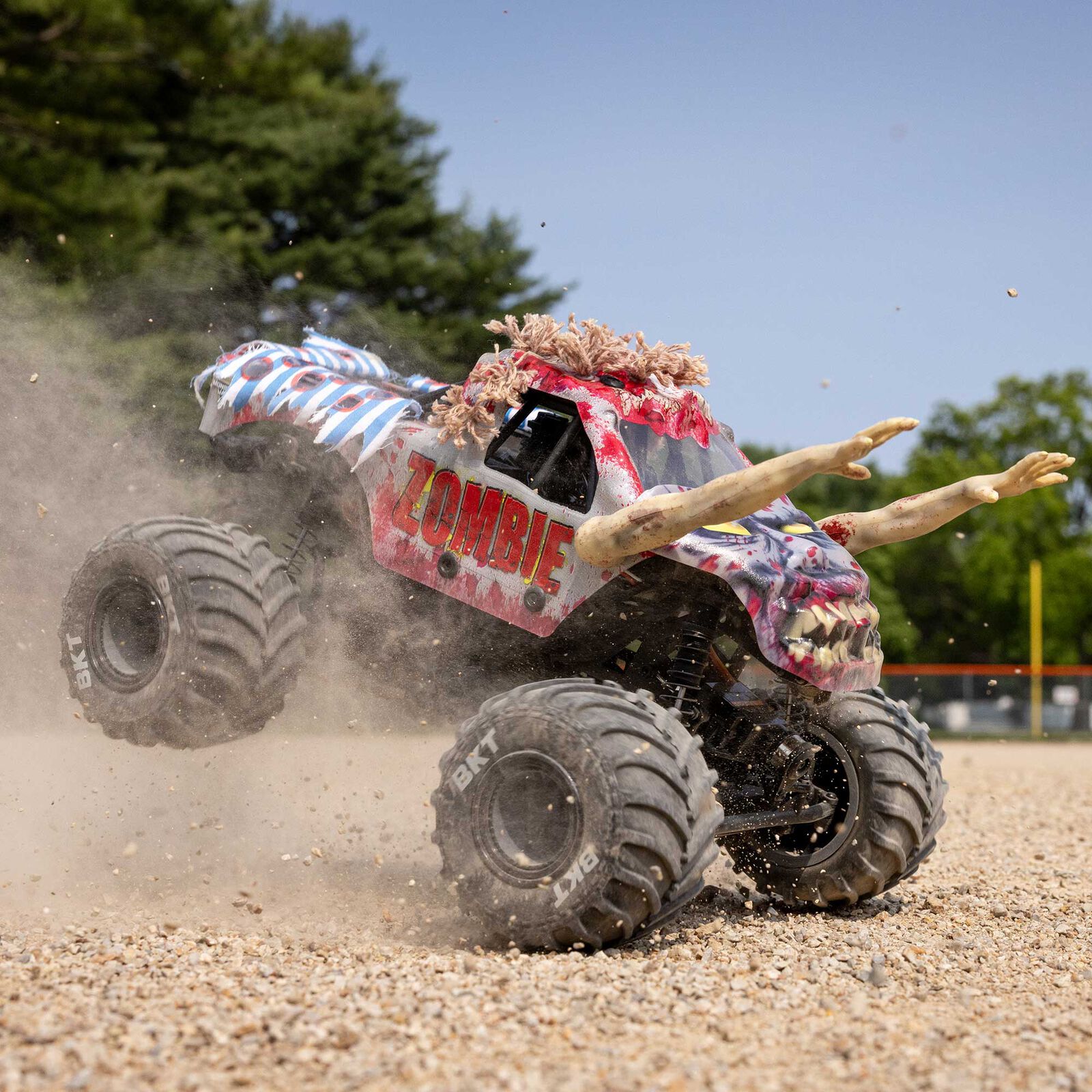 �ں߸�¨Ǽ�ۡ�Horizon Hobby �ۥ饤���󡦥ۥӡ� LOSI  1/18 Mini LMT Zombie 2S 4X4 RTR Brushed Monster Truck (Battery & Charger Included), Red��1/18 �ߥ� LMT ����� 2S 4X4 RTR �����֡�LOS01026T4��