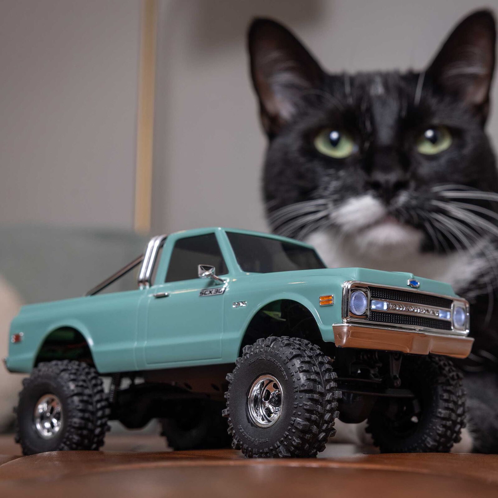 �ں߸�¨Ǽ��Horizon Hobby��AXIAL��������롡1/30 SCX30 ���ܥ졼 K10 4X4 RTR �֥�å���ɥ��å��������顼�ʥХåƥ꡼�����Ŵ���°�ˡ����꡼�����֡�AXI-2260T1