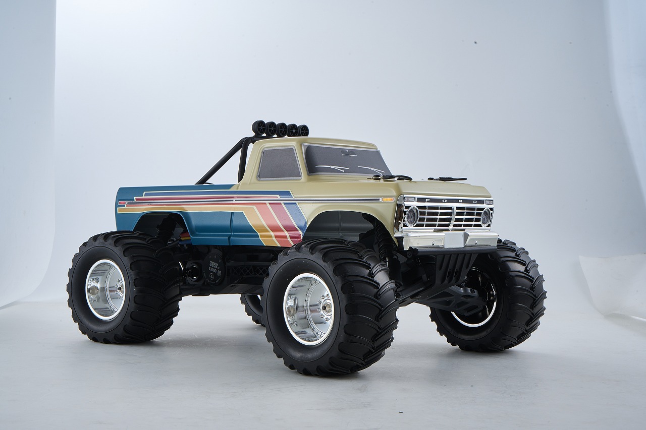 �ڼ���о��ʡ�FMS 1:10 Ford F-100 Monster Truck Brushless RS��RTR���åȡ����֡�FMS11023RSBG-BL�ʽ��Ŵ�ȥХåƥ꡼�դ��ޤ����