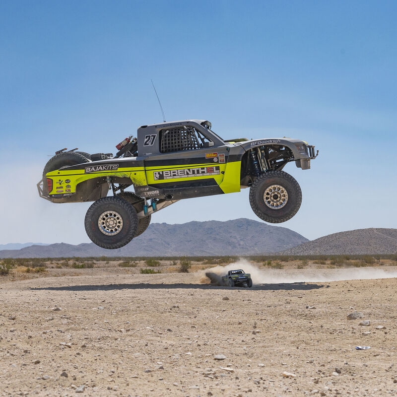 �ں߸�¨Ǽ�ۡ�Horizon Hobby �ۥ饤���󡦥ۥӡ�1/6 Super Baja Rey 2.0 4X4 Desert Truck Brushless RTR, King Shocks Losi - LOS05021T2