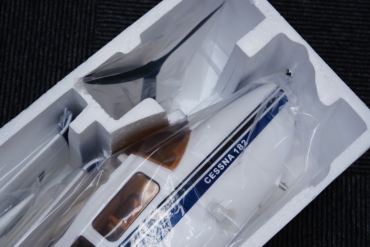 �ڥ֥롼��1��/���߸�¨Ǽ�����ȯ��PNP���å�/��ư������182 1.4M ��/Cessna 182 Skylane��/������ 182 �������졼�󡡡ڥ֥롼��