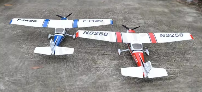 �ڥ֥롼��1��/���߸�¨Ǽ�����ȯ��PNP���å�/��ư������182 1.4M ��/Cessna 182 Skylane��/������ 182 �������졼�󡡡ڥ֥롼��