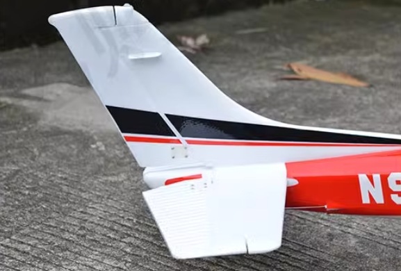 �ڥ֥롼��1��/���߸�¨Ǽ�����ȯ��PNP���å�/��ư������182 1.4M ��/Cessna 182 Skylane��/������ 182 �������졼�󡡡ڥ֥롼��