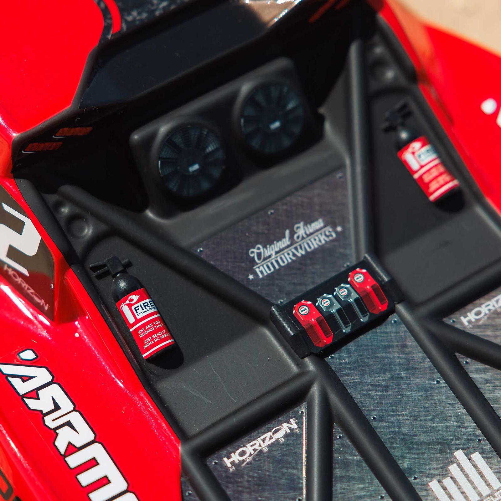 ڼоʡ1/10 FURY MEGA 550 2WD Short Course Truck RTR with Battery & Charger, RedARA3221ST1