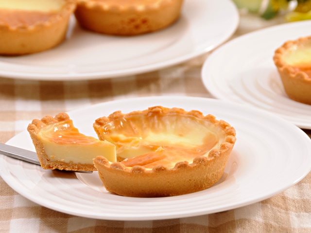 　ブラウンスイス乳焼きプリンタルト