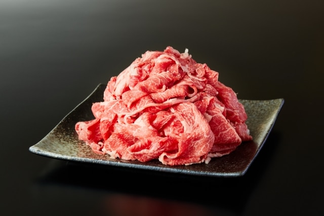 いいで田中牛　メガ盛り切り落し　1.3kg(300g×3/200g×2)