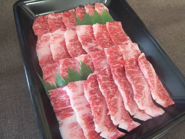 甲州ワインビーフ　BBQセット1.2kg(上バラカルビ300g、カタロース焼肉用300g、サイコロステーキ300g、味付ホルモン300g)