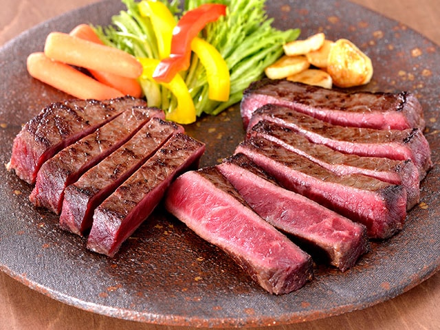 熟成牛モモステーキ　200g×3枚