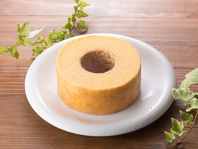 米粉のバウムクーヘン　プレーンM　390g