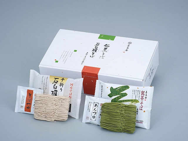 静岡産抹茶使用　遠州喜泉庵 手折り銘茶そば・石臼碾きそば 計8食