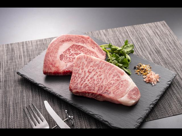 おかやま和牛肉 サーロインステーキ・リブロースステーキ 計300g（各150g×1）