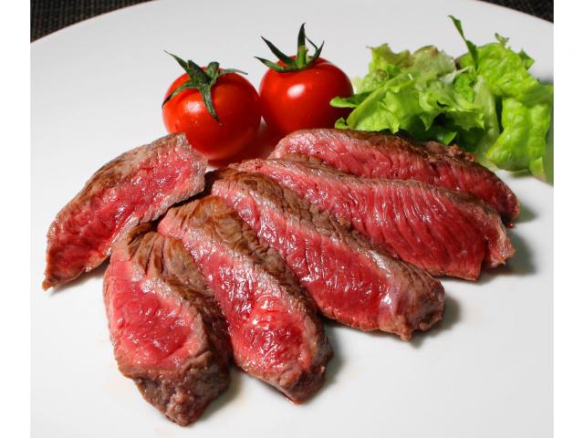 十勝　豊西牛モモステーキセット(ランプ)(2枚入り220g×2袋)