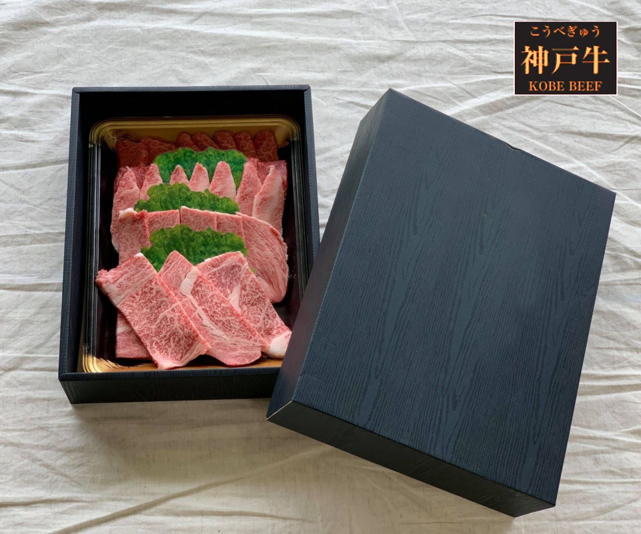 道の駅但馬のまほろば限定 神戸牛特選焼肉セット「天空」化粧箱入り 550g(赤身250g・バラカルビ150g・特選カルビ150g)