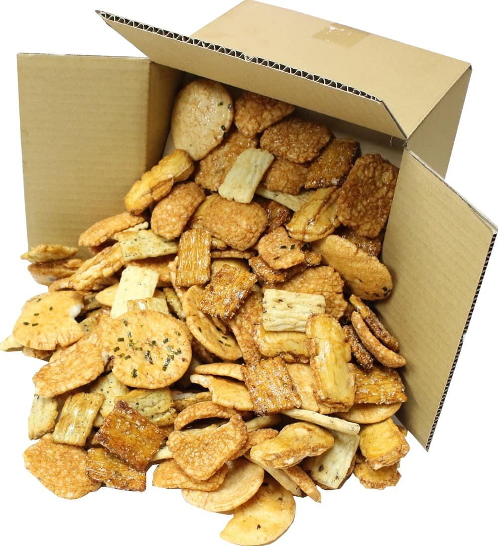 【あられ/おかき/せんべい】お菓子ミックス ※段ボール箱なし（900ｇ）割れせんべい＆おかき集めました