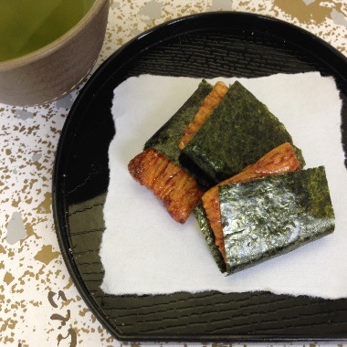 【あられ/おかき】　大漁巻 (80ｇ)