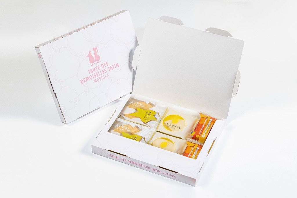 のレモンタルトとシールとピンバッチのセットあり販売 不二家】パレットみたいにカラフルなタルト風ソフトクッキーの新作