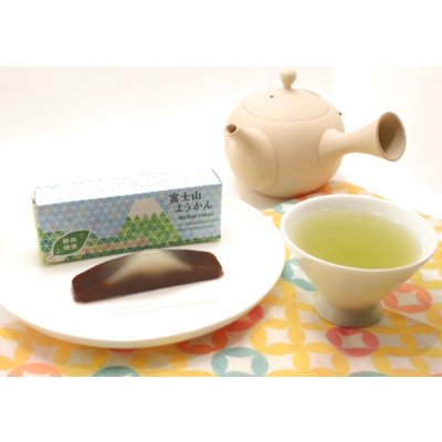 富士山の形がたのしい静岡茶ようかん
