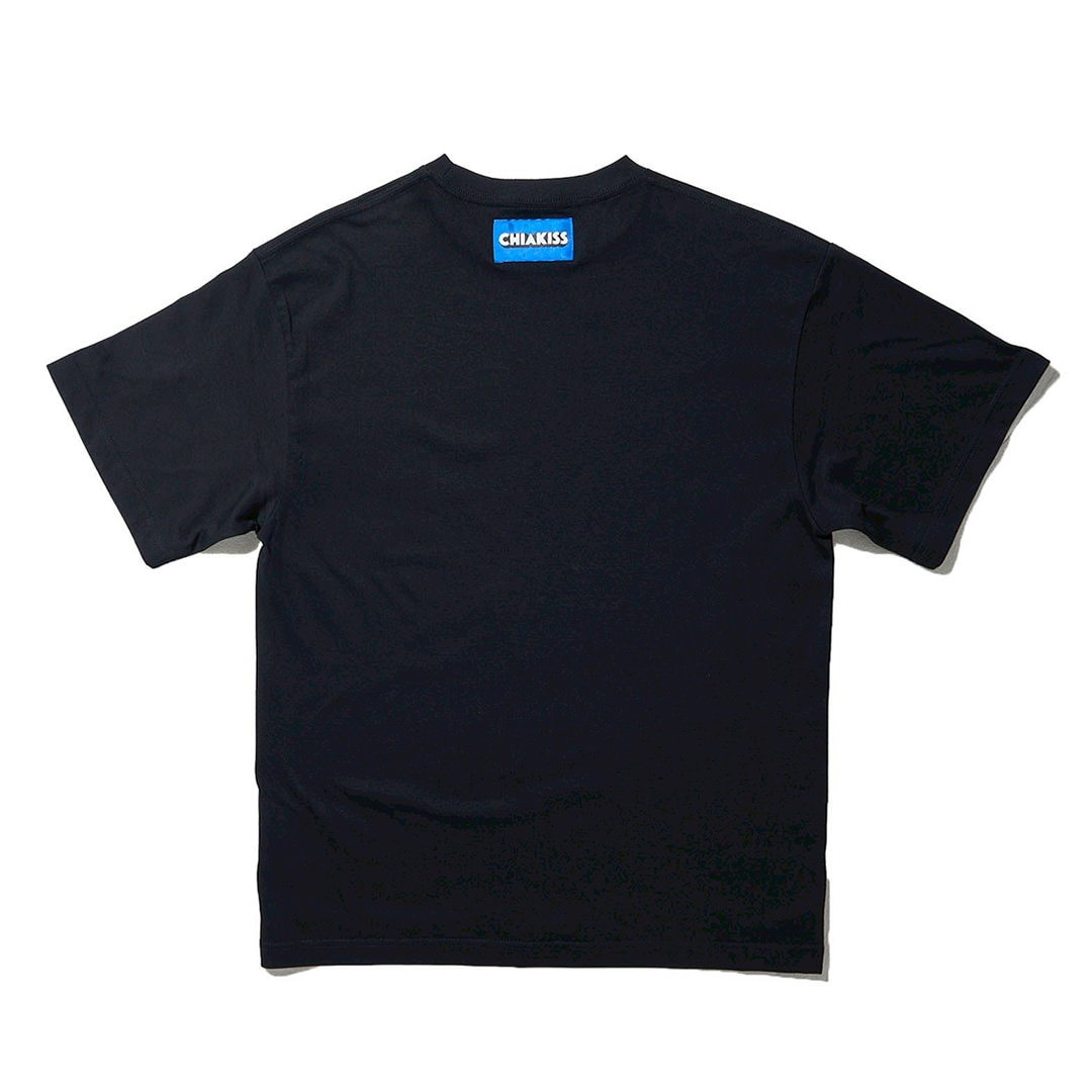 CHIAKISS×およ 好吃 TEE【BLACK】｜ULATAKALAKA