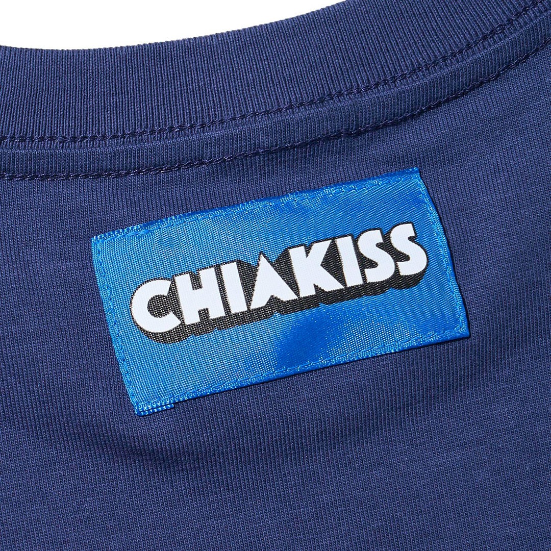 CHIAKISS×およ 好吃 TEE【NAVY】｜ULATAKALAKA