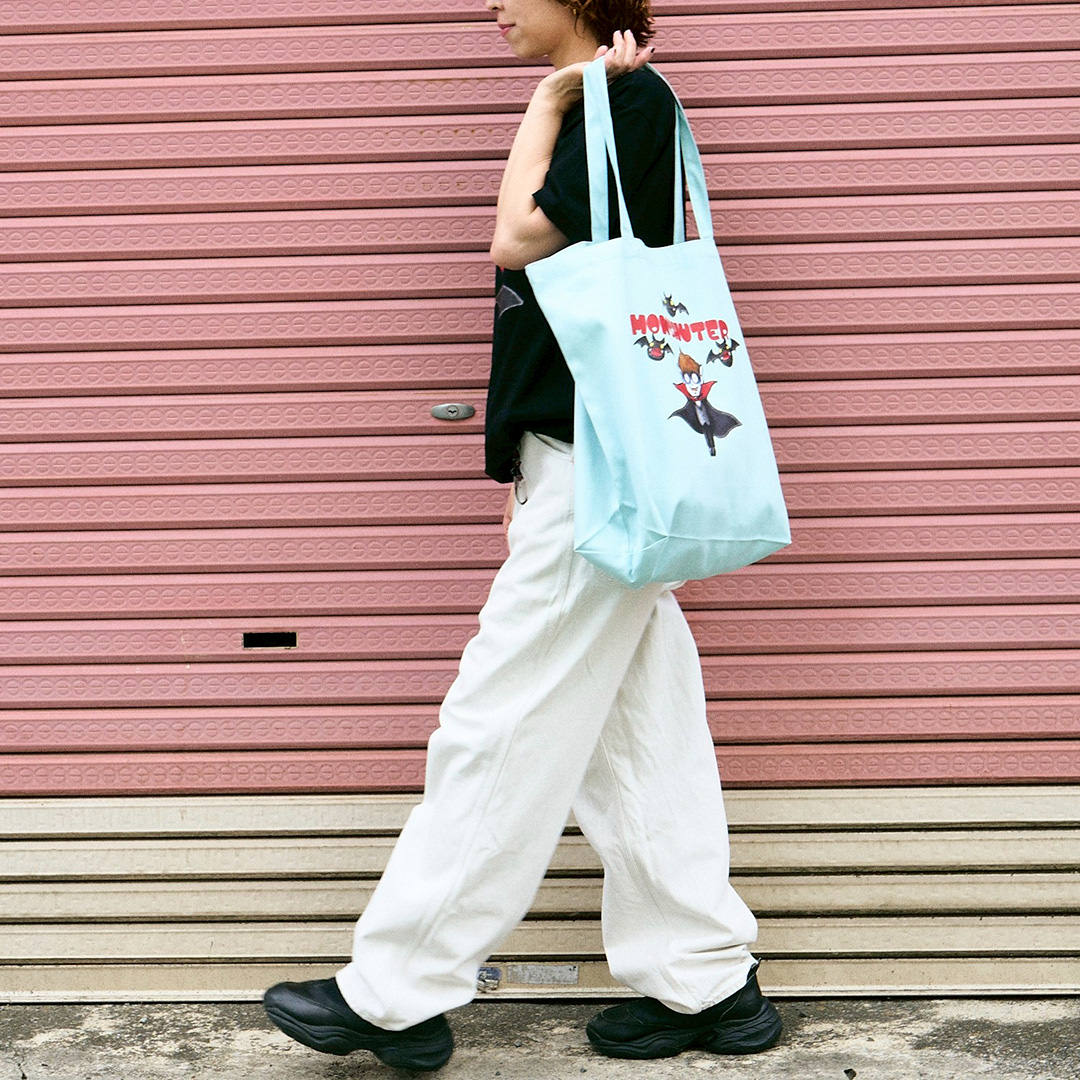 ＜受注生産＞MONSHUTER DRACULA CANVAS TOTE BAG【LIGHT BLUE】