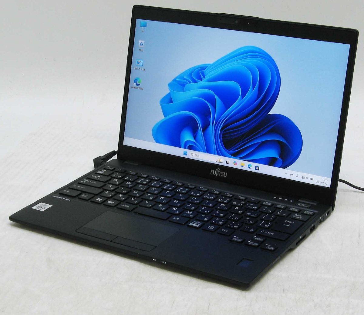 軽量  LIFEBOOK ノートパソコン タブレット webカメラ  オフィス A3-2227/富士通 Lifebook U9310/D FMVU28023 Webカメラ Corei3