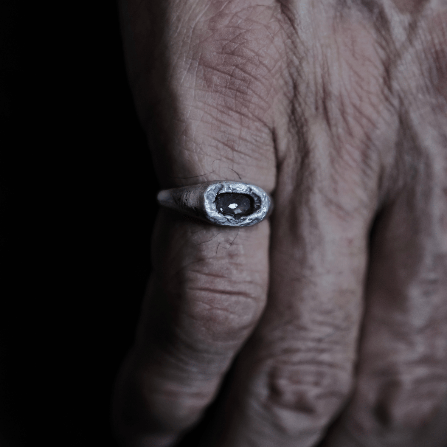 Chozu-bachi Ring | Ring | VAINON
