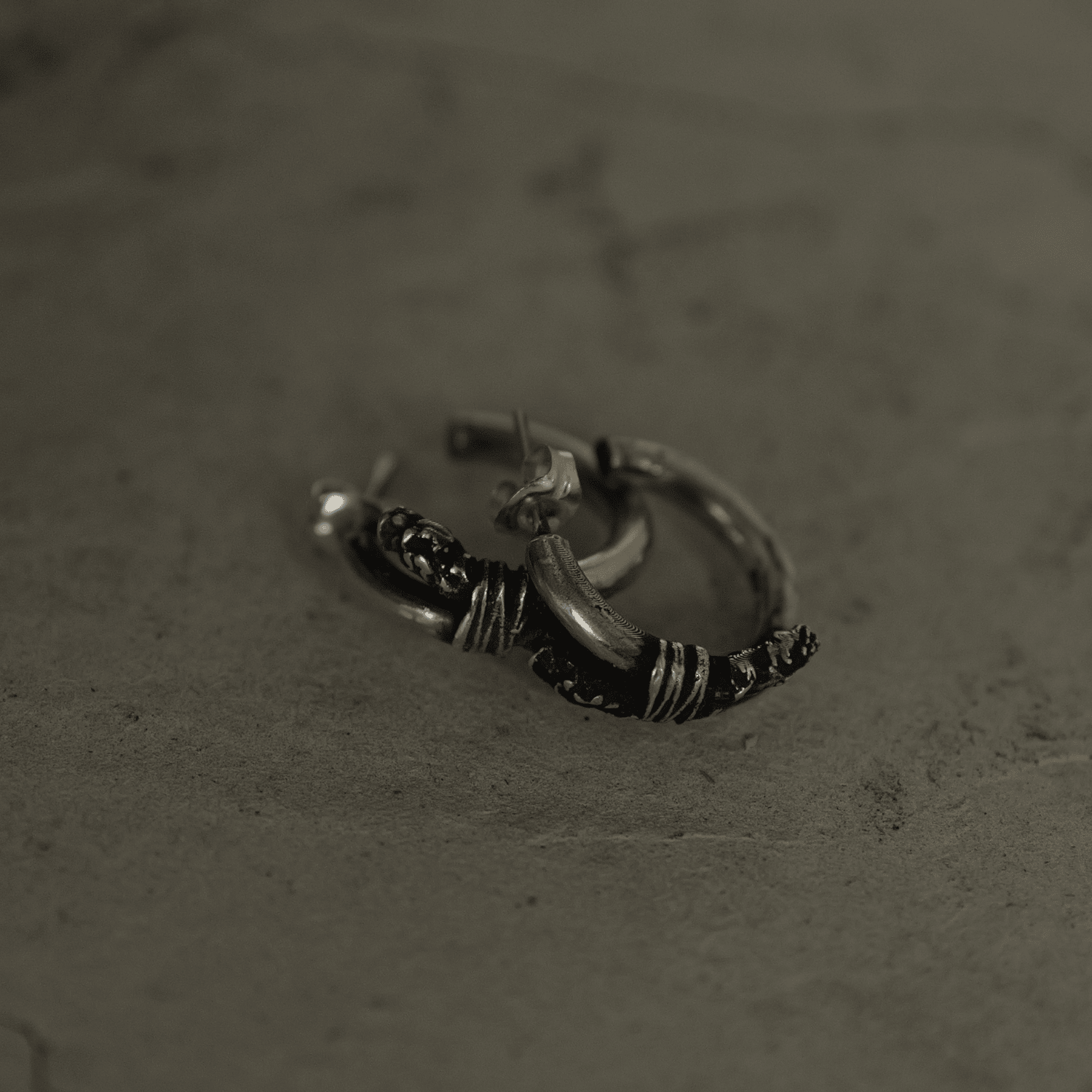 Bound Half Hoop Pierce | ALL | VAINON