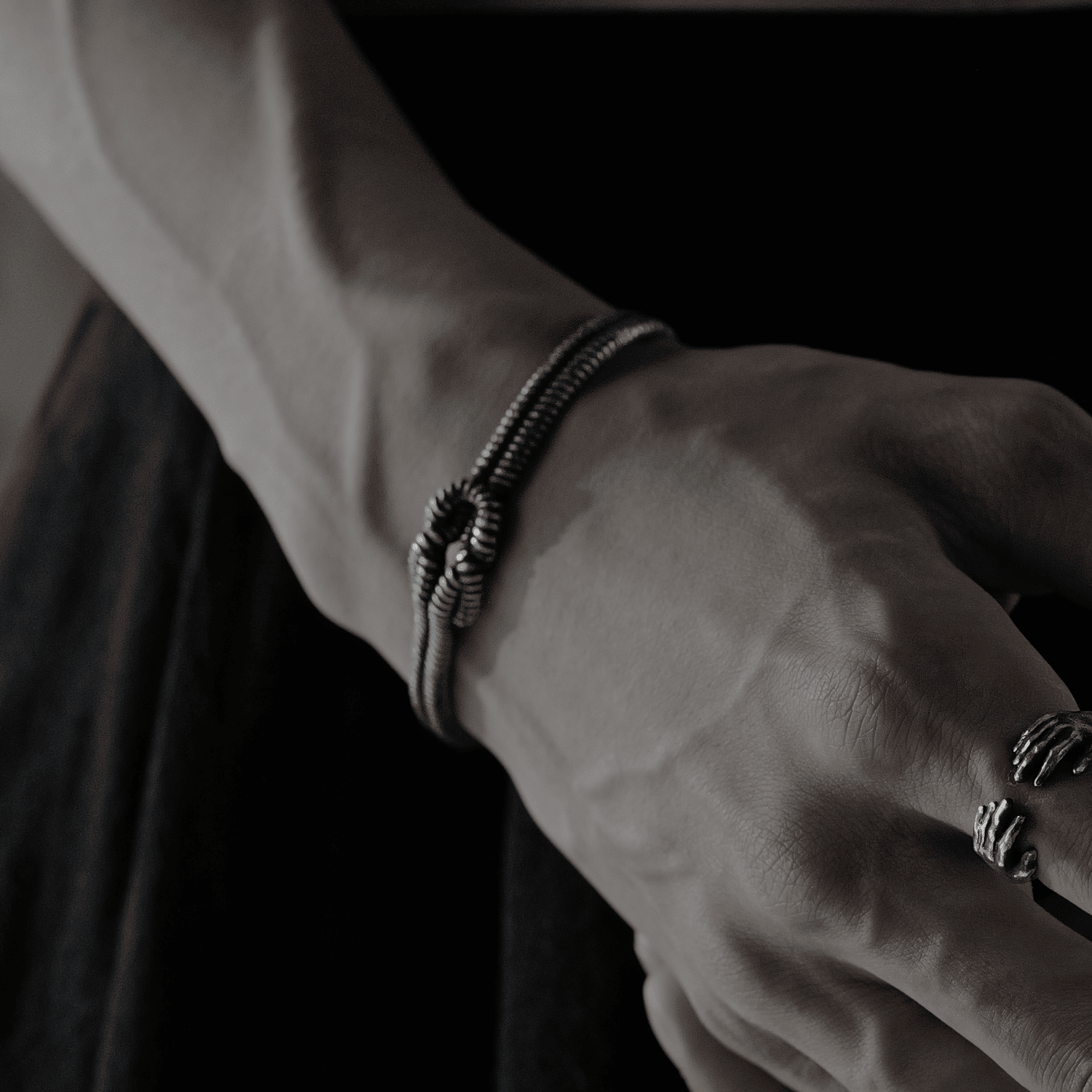 Knot Bangle | ALL | VAINON