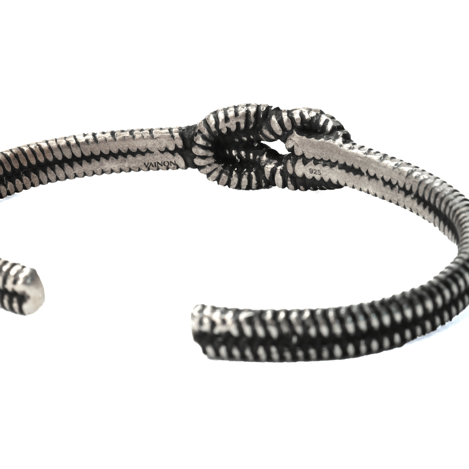 Knot Bangle | Bracelet / Bangle | VAINON