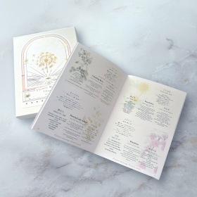 Flower Message Oracle Cards II (Multilingual Edition) / Flower Message Oracle Card Ⅱ〈四カ国語版〉