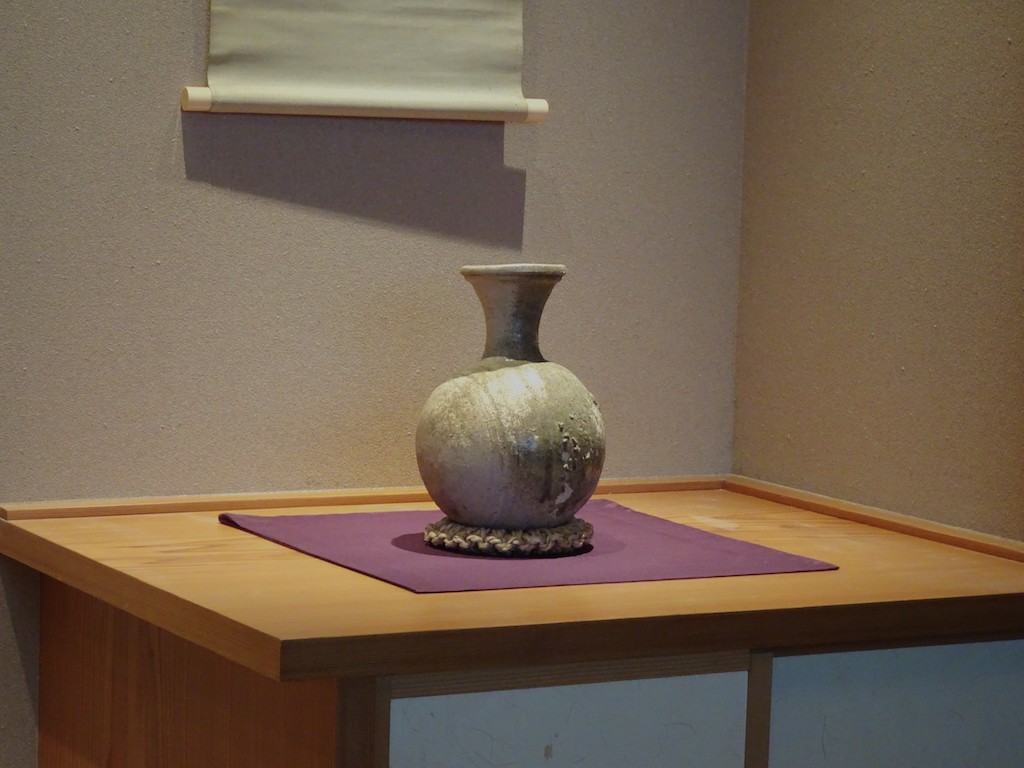 須恵器 残欠 短頸瓶 古美術 古道具 アンティーク 船板古材 翁 奈良一刀彫 古道具 骨董 古美術 アンティーク 侘び寂