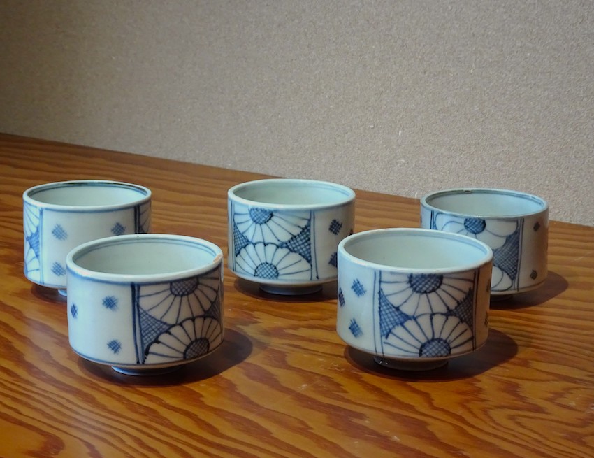 古伊万里菊文筒碗（5客） | 東洋陶磁 | 冨江洗心堂オンラインショップ