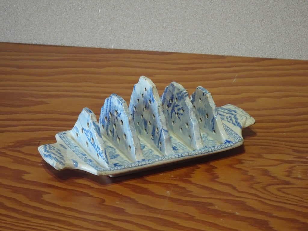 ����ƫ���ѥ�Ω��