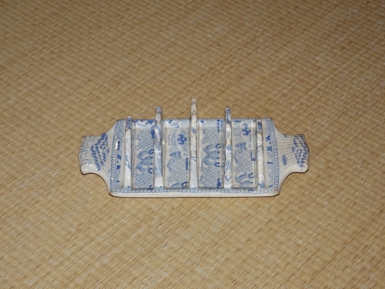 ����ƫ���ѥ�Ω��