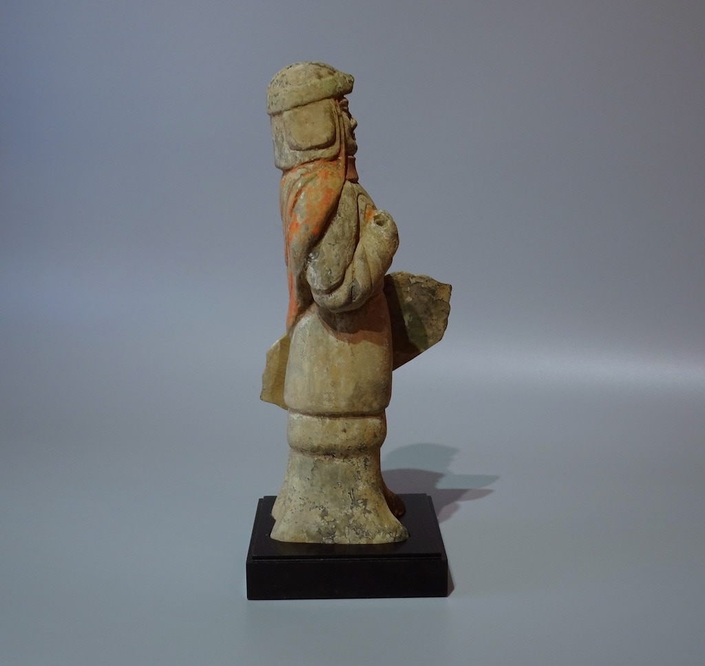 灰陶加彩武人俑 | 東洋陶磁 | 冨江洗心堂オンラインショップ