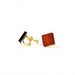 木のイアリング　幾何学シリーズ　四角形|木のピアス・イアリング|Handmade木のアクセサリー