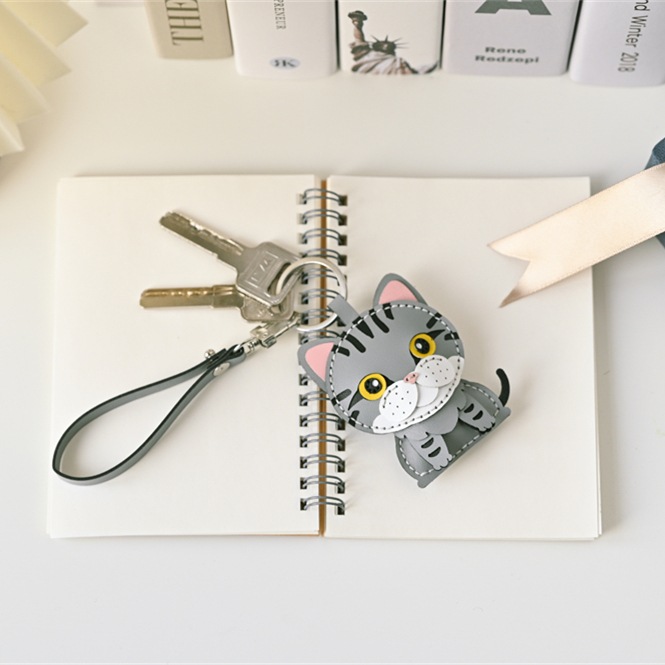 ☆サバトラ・猫・リボン・ジャンピング猫・チャーム☆ レザー製キーホルダーチャーム NECOシリーズ・サバトラ