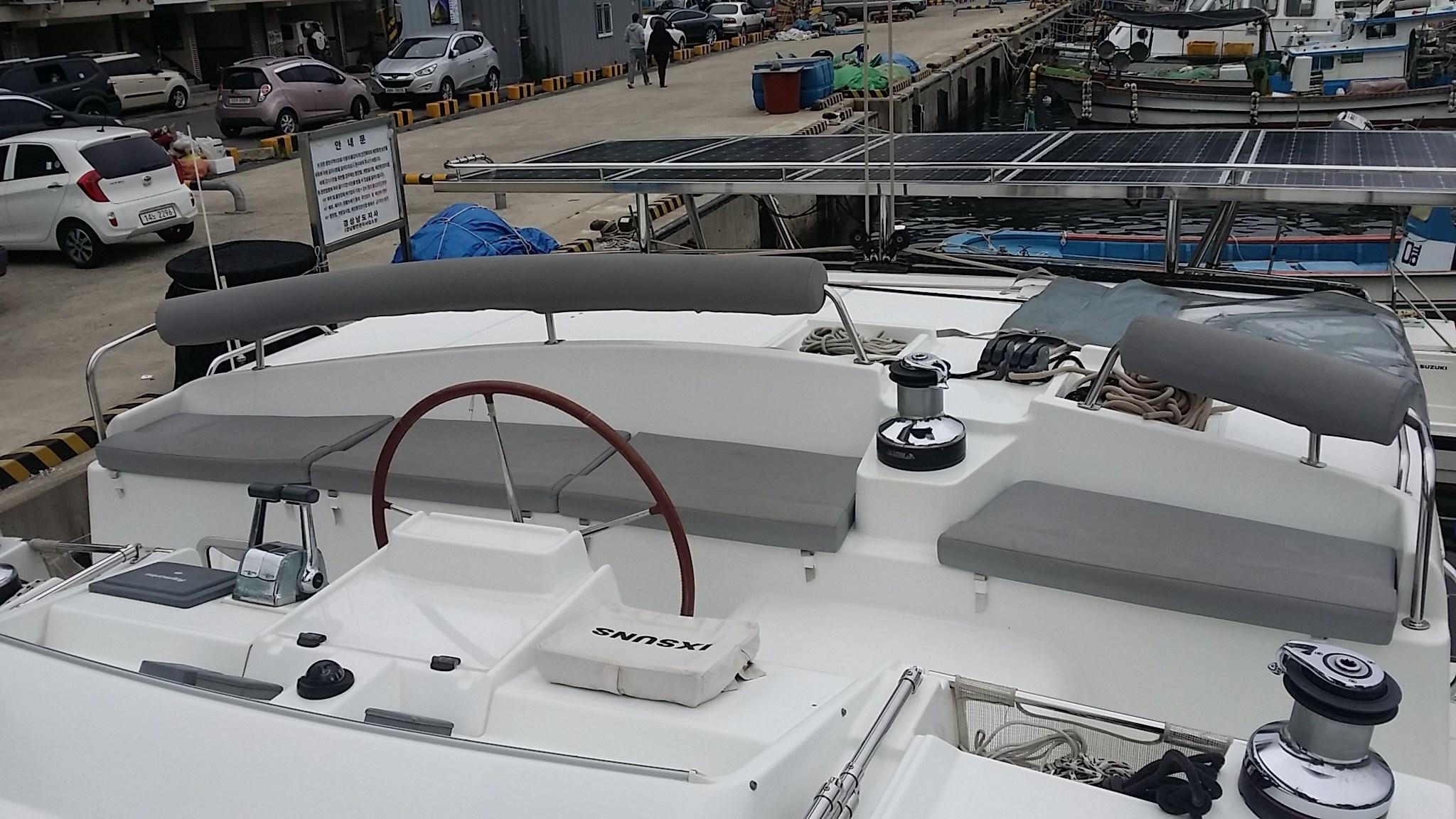 Lagoon 440 Sailing Yacht