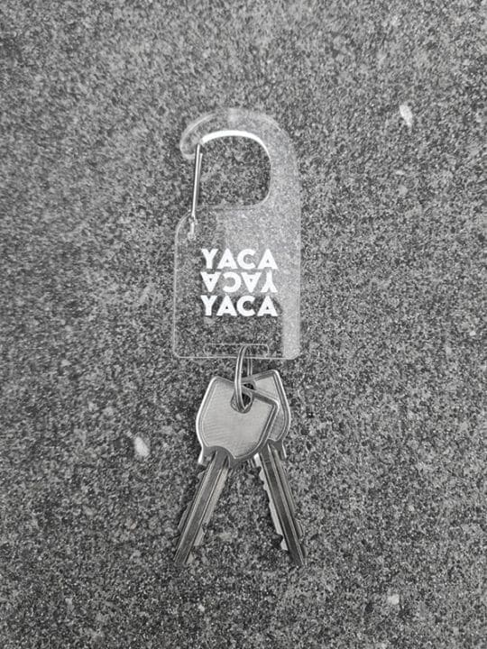 【10,000円以上ご購入でもらえる】YACA ORIGINAL ACRYLIC CARABINER