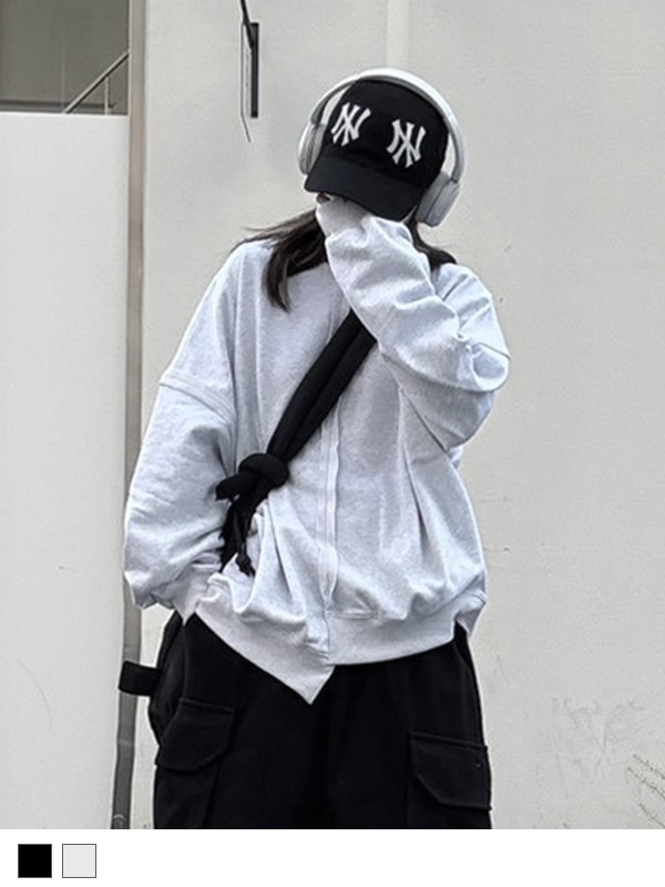 Asymmetry Crew Neck Sweat