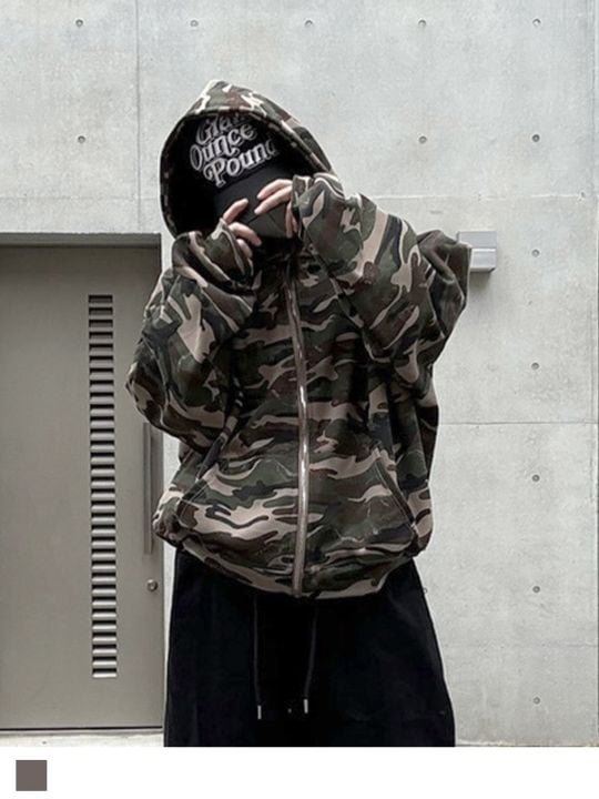 【4/17(金)19:00発売】Camouflage Pattern Zip Hoodie