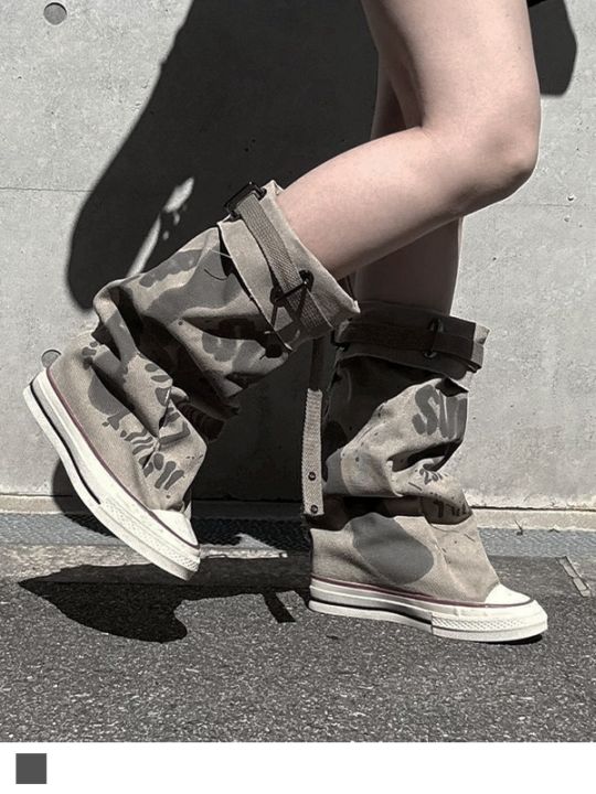 【6/11(木)19:00発売】Paint Damaged Sneaker Boots